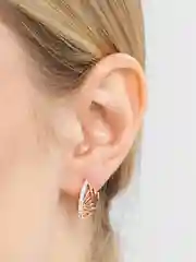 Золотой серьги на английском замке "Fallon Jewelry"