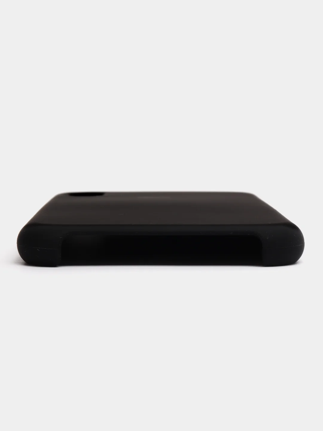 Черный чехол Silicone Case для iPhone XR, с открытым низом