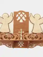 Полка для икон одноярусная, деревянная, с ангелочками, подарок родителям, верующему