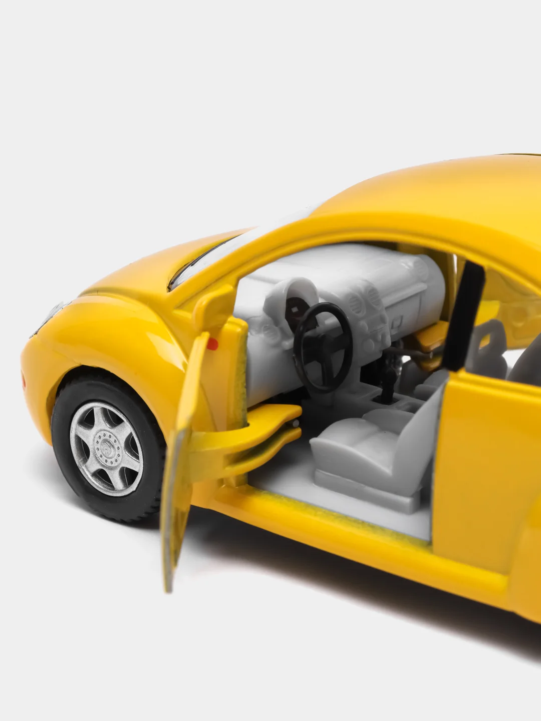 Желтый металлическая машинка Kinsmart "Volkswagen Beetle New", 1:32 KT5028D