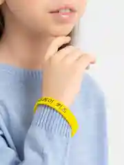 Желтый браслет резиновый K-POP StrayKids