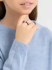 Белый колечко из бисера