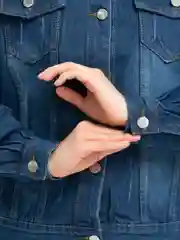 Синий куртка джинсовая женская