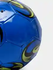 Горчичный футбольный мяч