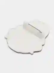 Белый брошь с аниме героями, на булавке