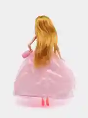 Вишнёвый кукла в платье