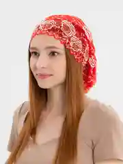 Красный шапка летняя