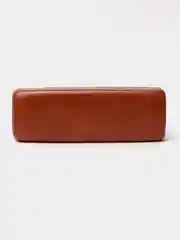 Коричневый футляр для очков