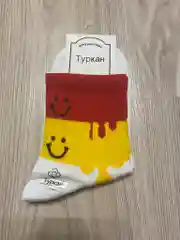Белый носки яркие, полосатые, цветные со смайлами