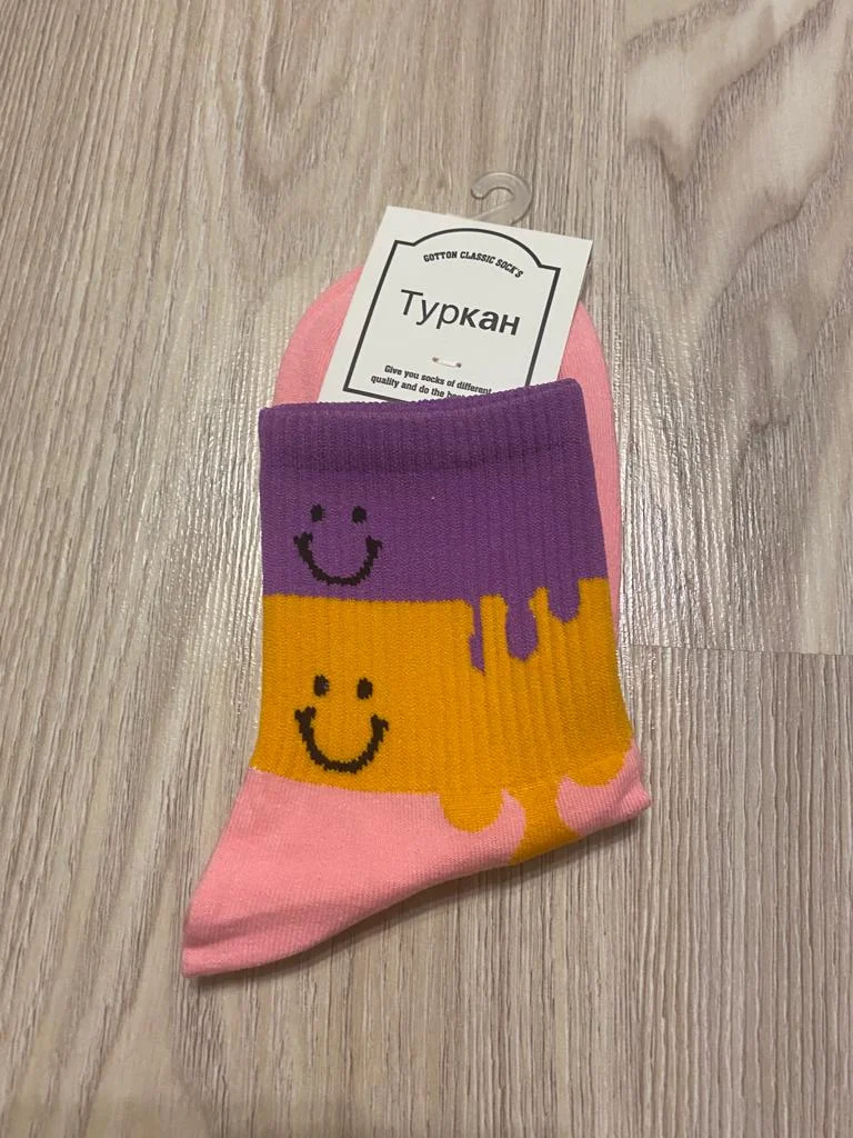 Розовый носки яркие, полосатые, цветные со смайлами