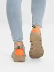 Зеленый кроссовки женские