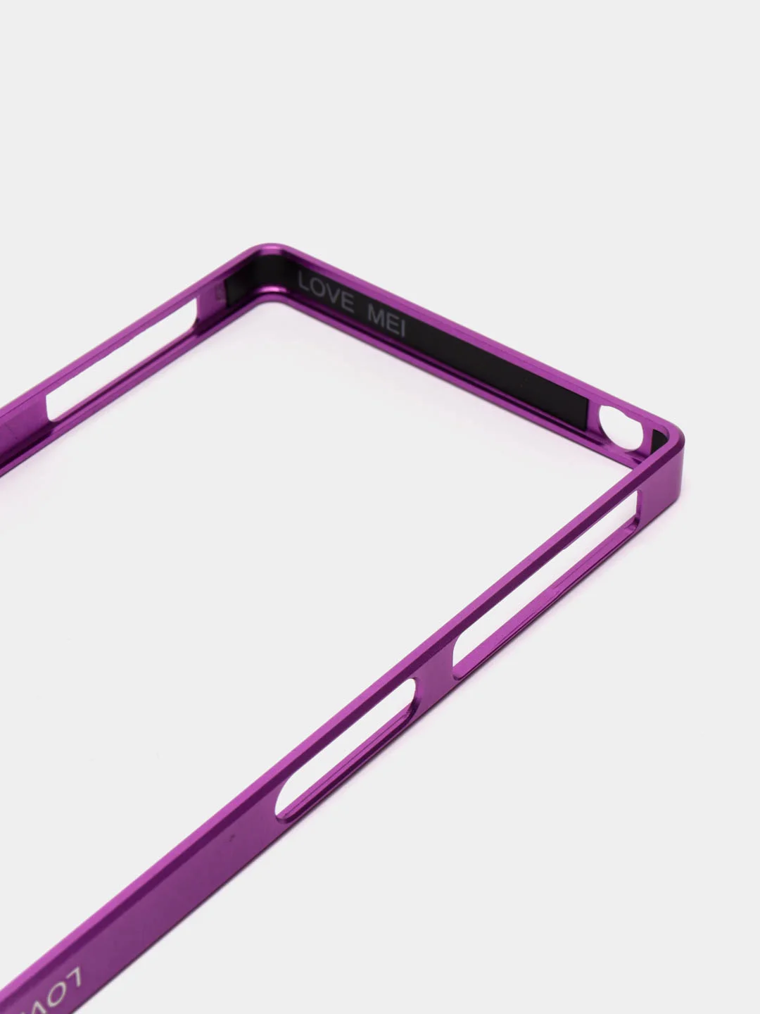 Фиолетовый бампер на Sony Xperia Z1, алюминиевый
