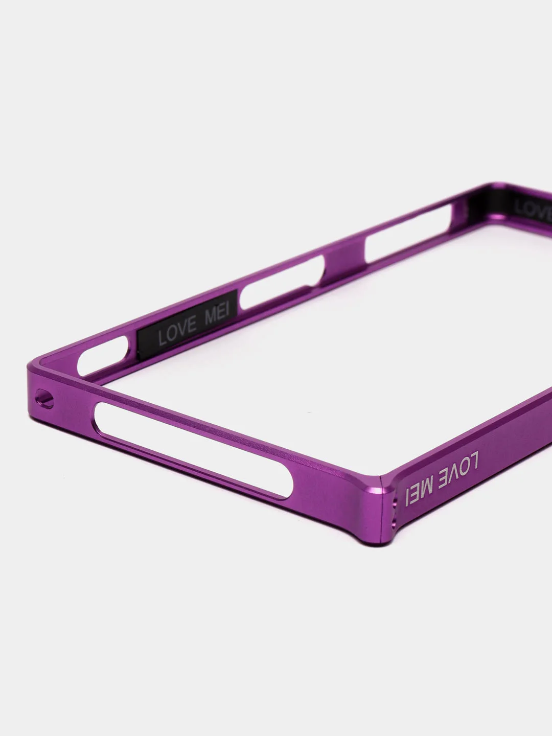 Фиолетовый бампер на Sony Xperia Z1, алюминиевый