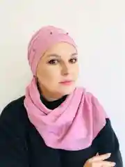 Фиолетовый платок мусульманский