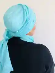 Лазурный платок мусульманский