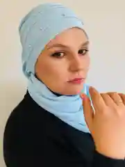Голубой платок мусульманский