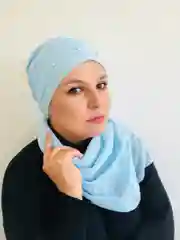 Голубой платок мусульманский