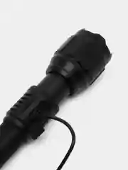 Черный ручной фонарь XHP-360