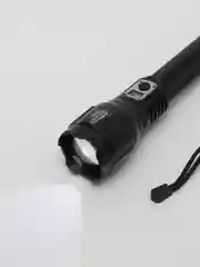 Черный ручной фонарь XHP-360