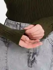 Зеленый водолазка женская, с горлом