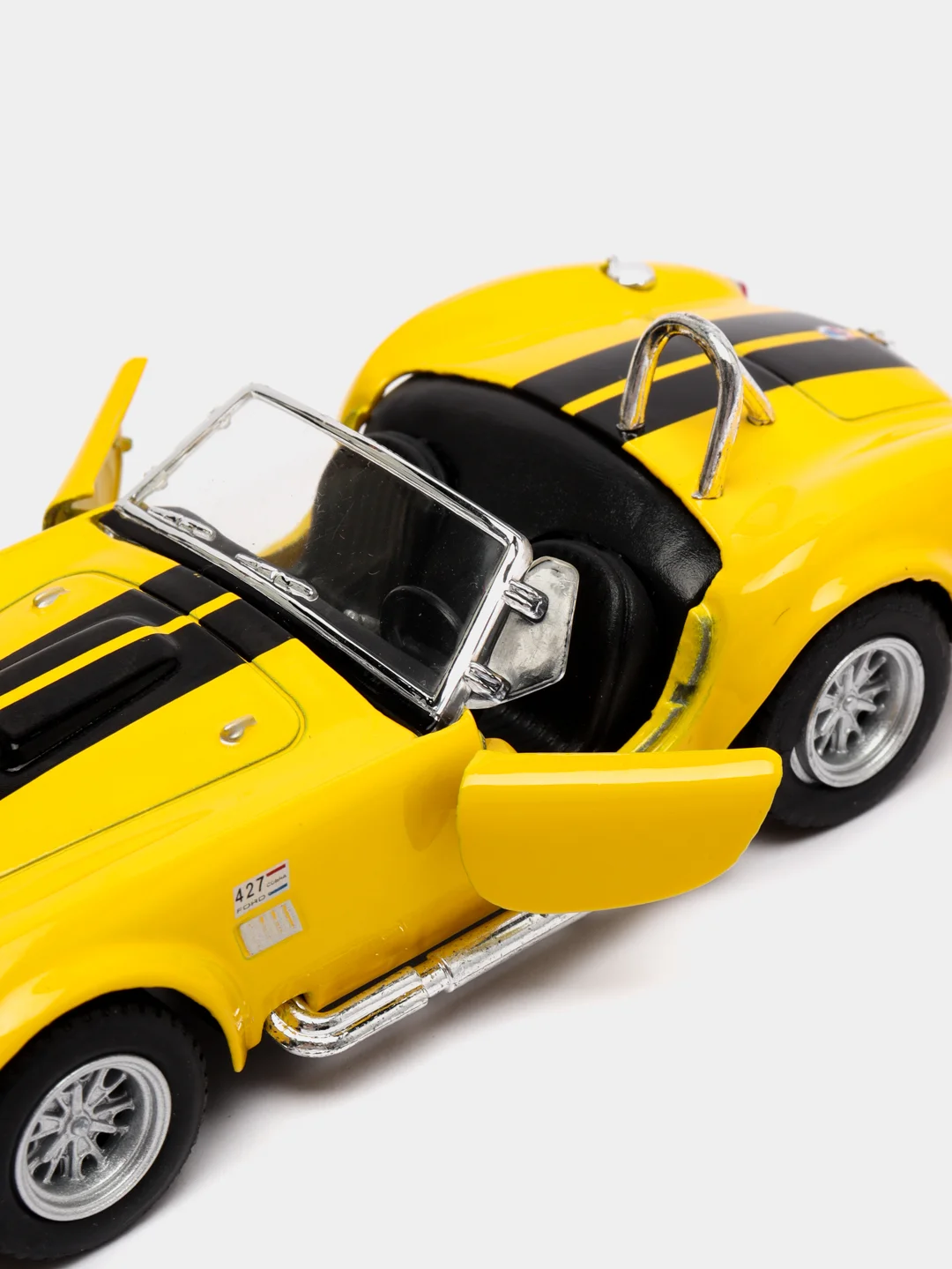 Желтый машинка металлическая Kinsmart Shelby Cobra 427 KT5322D, 1:32
