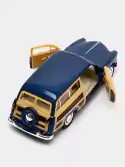 Темно-синий машинка металлическая Kinsmart Ford Woody Wagon KT5402D, 1:40