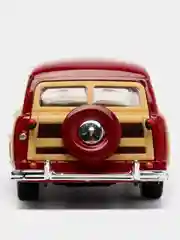 Красный машинка металлическая Kinsmart Ford Woody Wagon KT5402D, 1:40