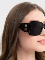 Черный женские квадратные солнцезащитные очки