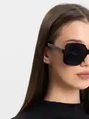 Очки солнцезащитные
