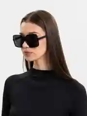 Очки солнцезащитные