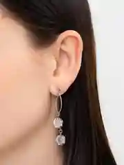 Белый серьги-подвески с лунным камнем "магическим шаром"