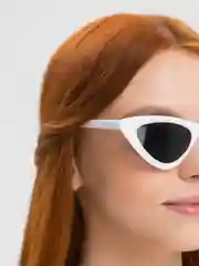 Белый очки солнцезащитные