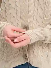 Бежевый кардиган женский