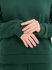 Зеленый костюм женский: худи и штаны
