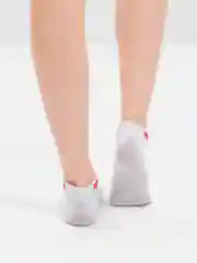 Носки женские белые с сердцем