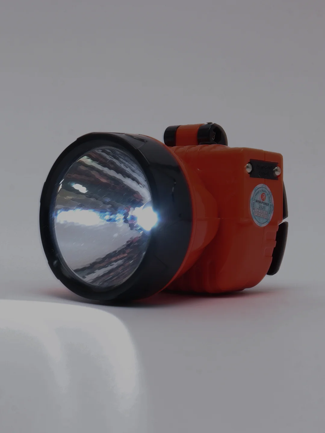 Фонарь налобный аккумуляторный LED