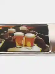 Бордовый открывашка для бутылок