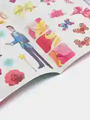 Розовый книжка с наклейками для девочки "Принцессы"