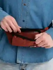 Бордовый поясная сумка