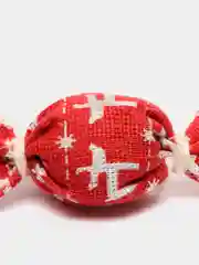 Красный игрушка для кошек "Конфета-колокольчик" с кошачьей мятой