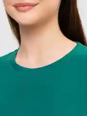 Зеленый комплект: топ и брюки
