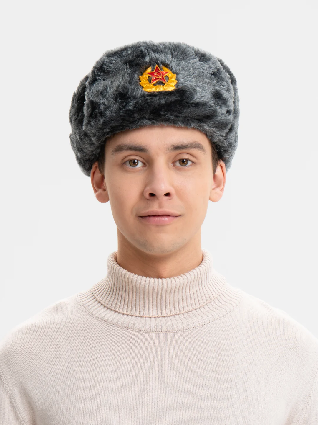 Серый шапка ушанка с кокардой СССР, сувенирная