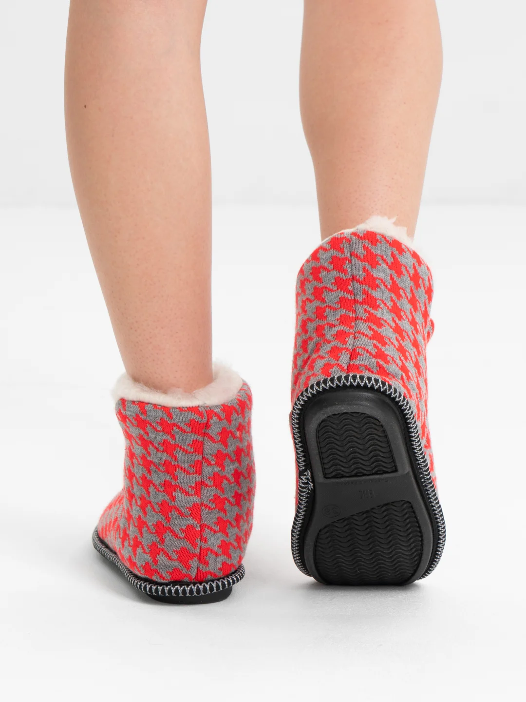 Красный чуни-тапочки домашние утепленные Soft Slippers "Вязанка" на подошве ЭВА