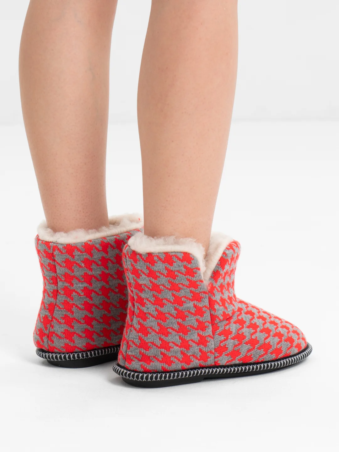 Красный чуни-тапочки домашние утепленные Soft Slippers "Вязанка" на подошве ЭВА