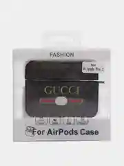 Белый чехол на наушники AirPods Pro 2 (Эирподс Про 2)