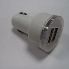 Автомобильное зарядное устройство, для сотового телефона, с 2 USB, белое
