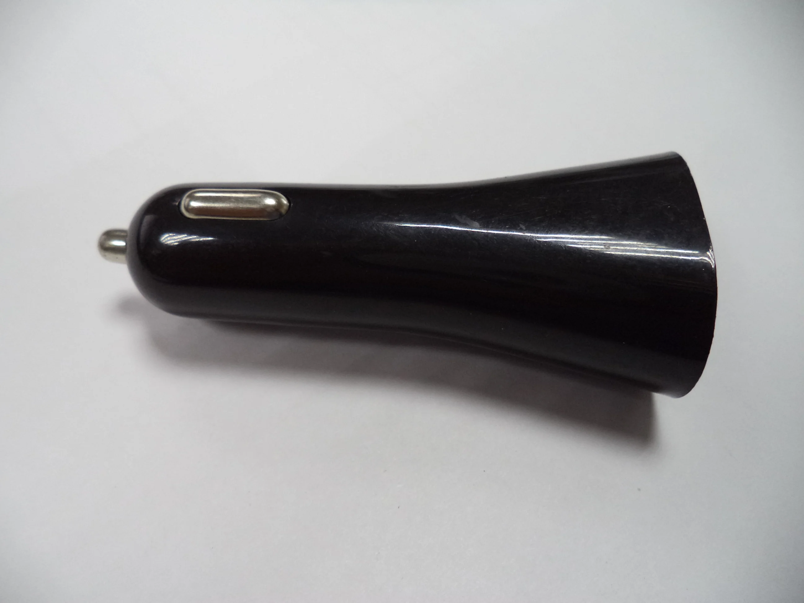 Автомобильное зарядное устройство для сотового телефона с 2USB удлиненное
