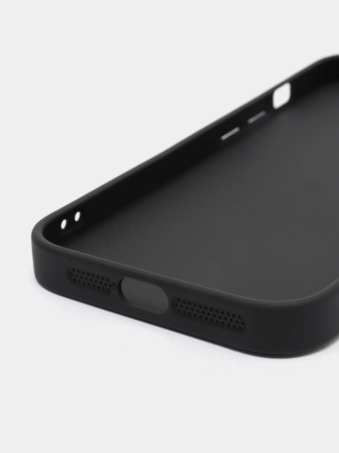 Черный чехол для iPhone (айфон) 13, 14, Pro с защитой камеры