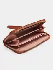 Бежевый кошелек женский