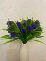 Искусственные цветы осока, трава, зелень с розочками, камелиями